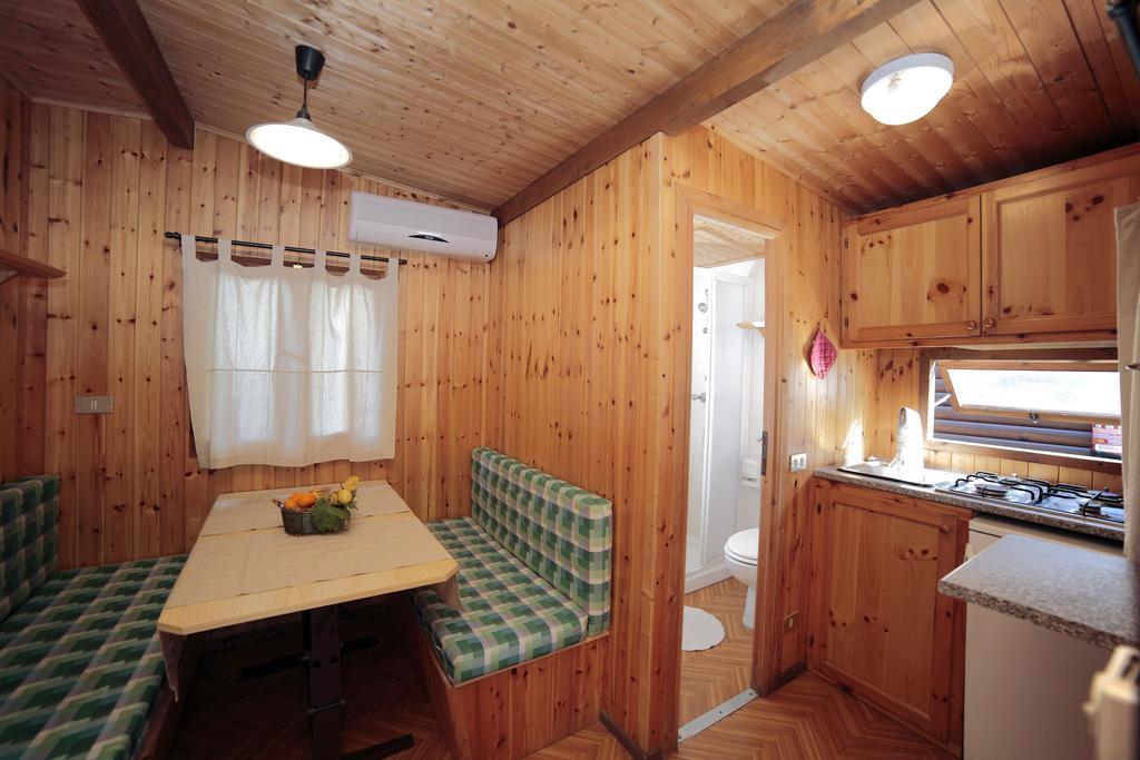 Il Frantoio Camping San Bartolomeo al Mare Szoba fotó
